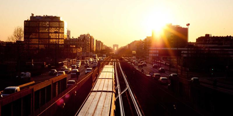 AI如何重塑游戏世界？深度解析NPC对话与行为生成的应用现状与未来趋势 | 游戏资讯与评测