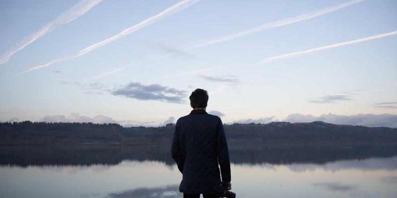 手机游戏性能优化全攻略：从YYB JGS芯片能效到引擎渲染的深度解析