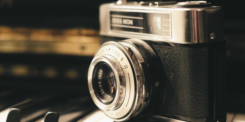 游戏叙事手法进阶：YYB JGS玩家社区攻略，教你通过环境、道具与碎片化叙事构建宏大世界观